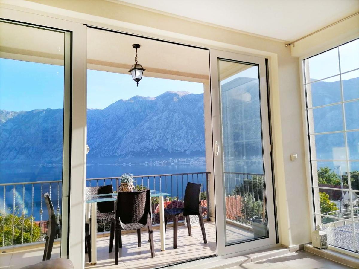 Bay Of Kotor View Apartment With Pool Prčanj エクステリア 写真