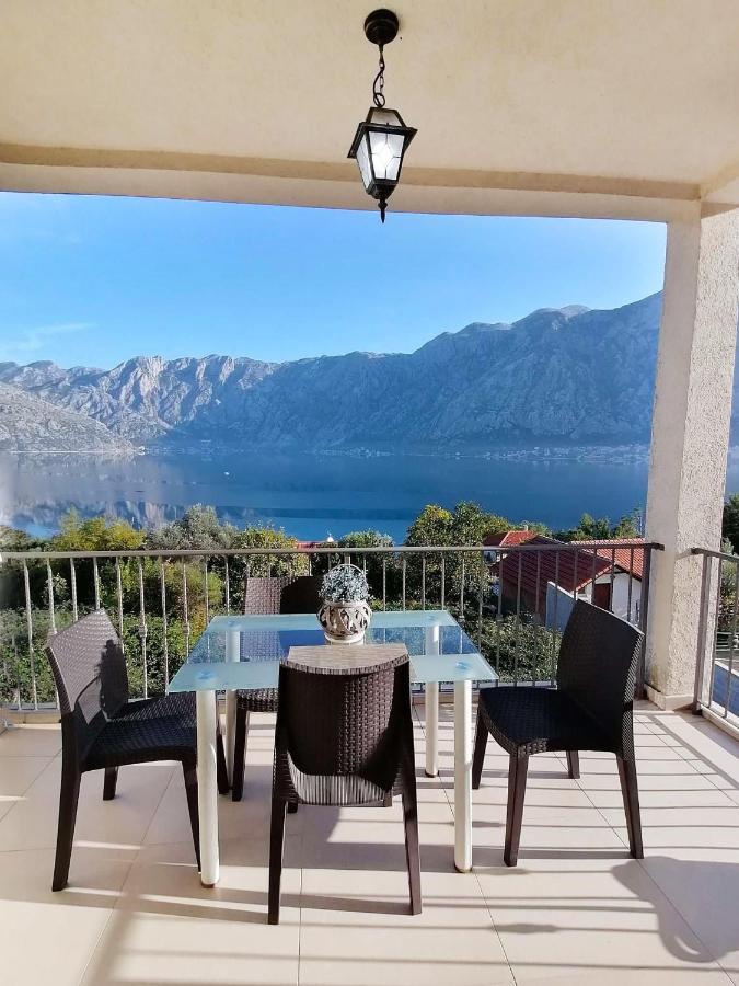 Bay Of Kotor View Apartment With Pool Prčanj エクステリア 写真